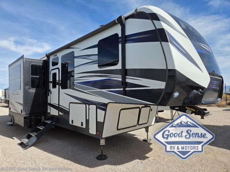 Used 2018 Keystone Fuzion 371 available in Albuquerque, New Mexico