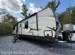 Used 2020 Forest River Rockwood Signature Ultra Lite 8329SB available in Manheim, Pennsylvania