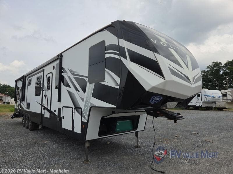 Used 2022 Dutchmen Voltage 4225 available in Manheim, Pennsylvania