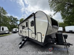 Used 2020 Forest River Flagstaff Micro Lite 25BDS available in Manheim, Pennsylvania