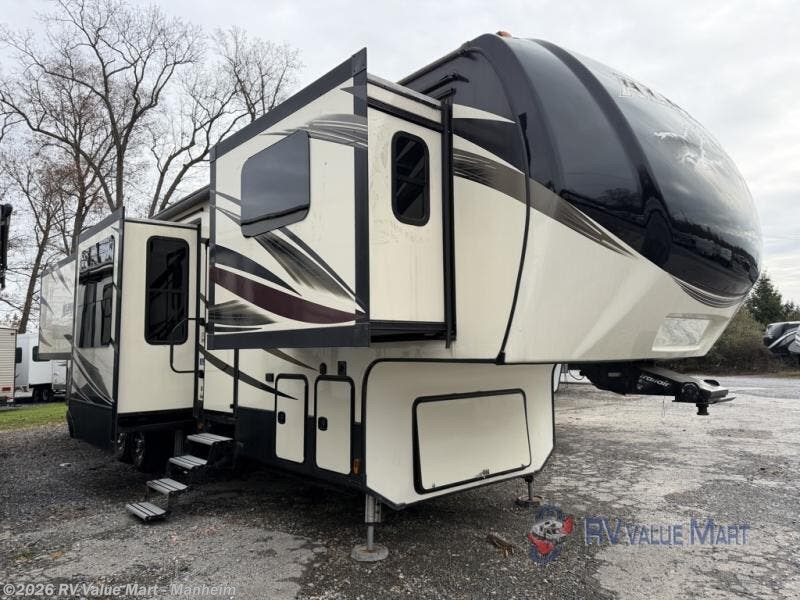 Used 2017 Keystone Alpine 3661FL available in Manheim, Pennsylvania