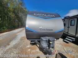 Used 2022 Coachmen Catalina Legacy 303QBCK available in Manheim, Pennsylvania
