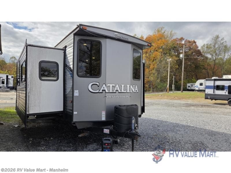 Used 2019 Coachmen Catalina Destination Series 39MKTS available in Manheim, Pennsylvania