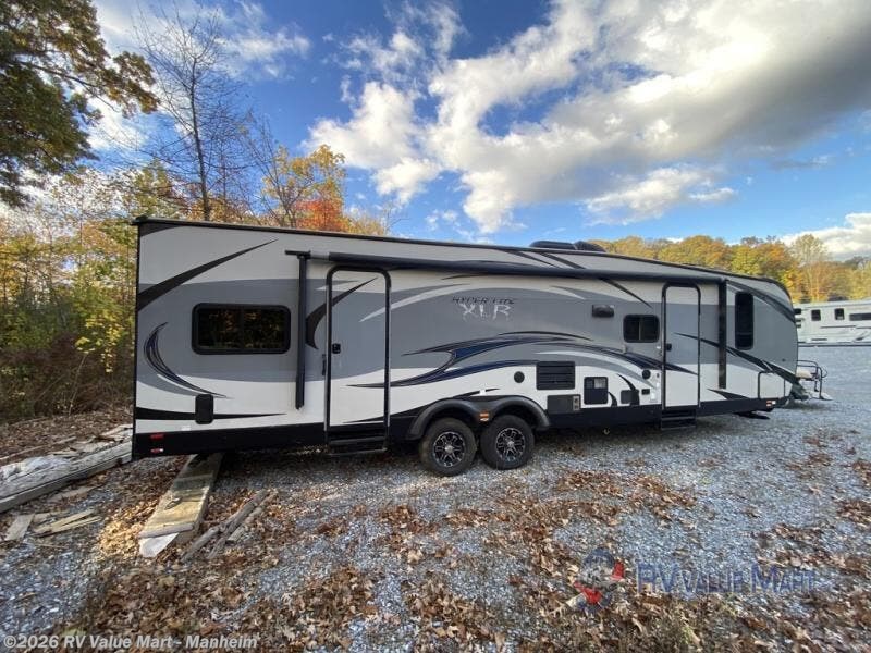 Used 2017 Forest River XLR Hyper Lite 29HFS available in Manheim, Pennsylvania