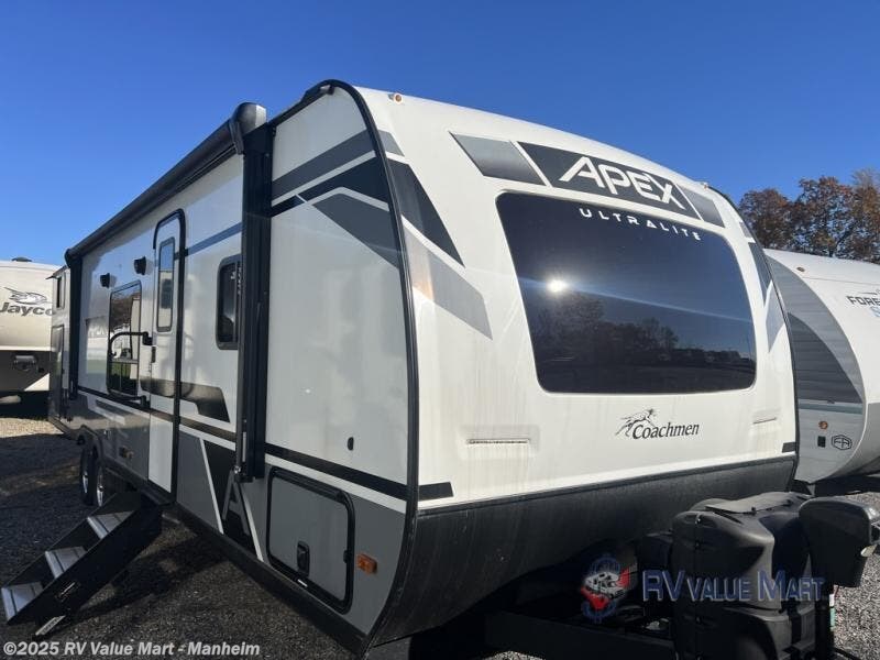 Used 2023 Coachmen Apex Ultra-Lite 300BHS available in Manheim, Pennsylvania