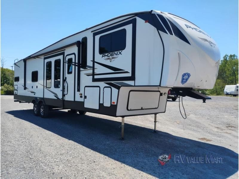 Used 2024 Shasta Phoenix 334FL available in Manheim, Pennsylvania