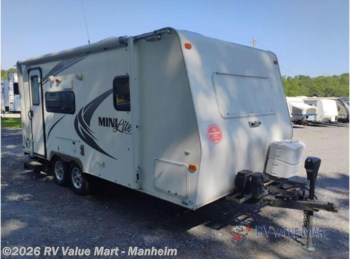 Used 2012 Forest River Rockwood Mini Lite 2109S available in Manheim, Pennsylvania