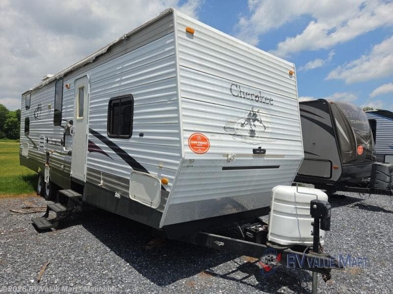Used 2007 Forest River Cherokee 32B available in Manheim, Pennsylvania