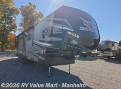 Used 2019 Jayco Seismic 3913 available in Manheim, Pennsylvania