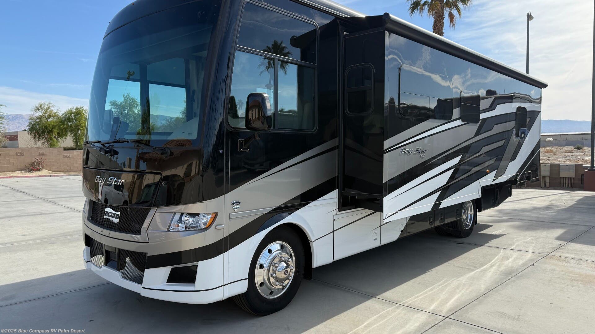 New 2025 Newmar Bay Star 3014 available in Palm Desert, California