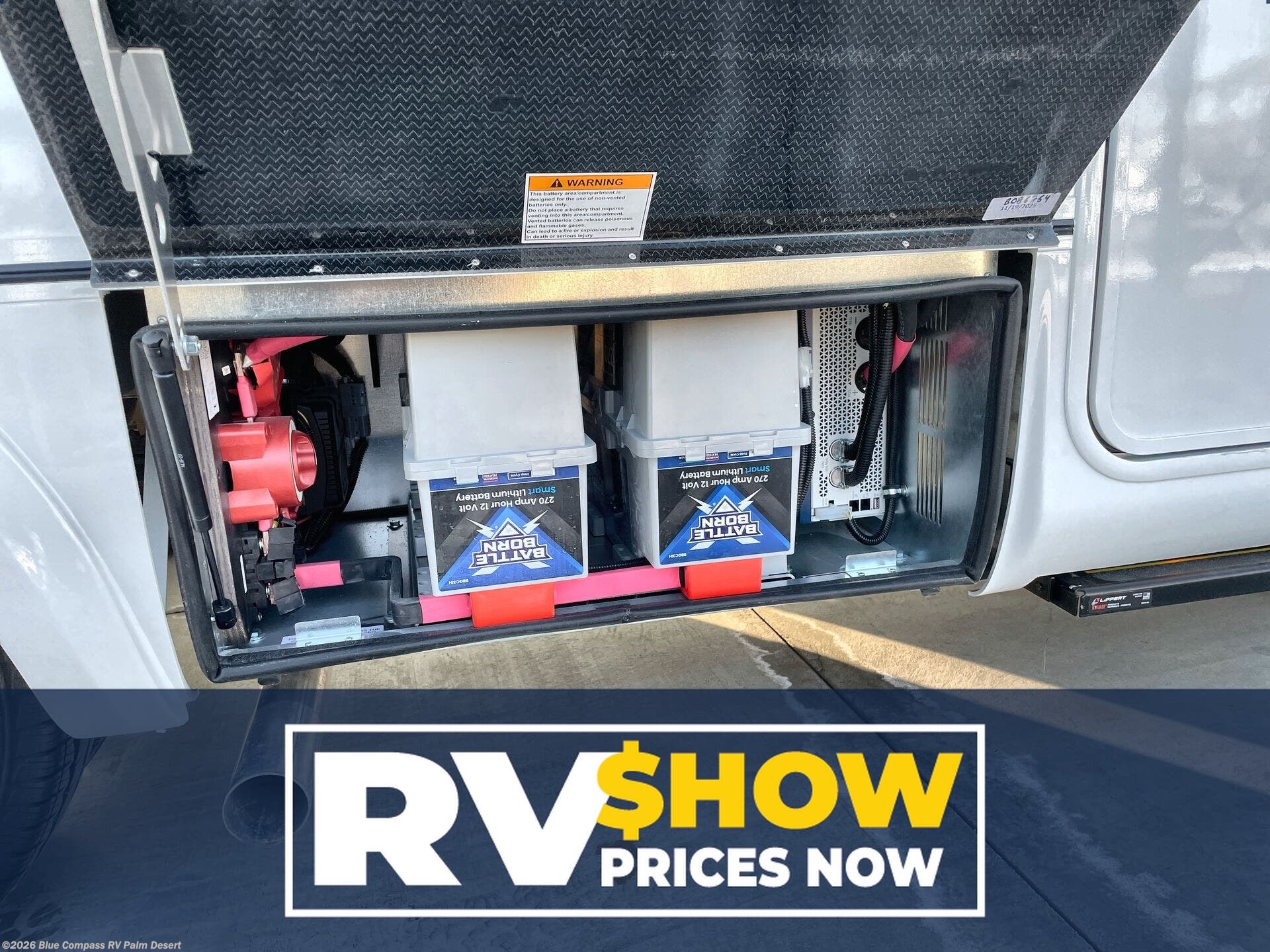 New 2026 Leisure Travel Unity U24CB available in Palm Desert, California