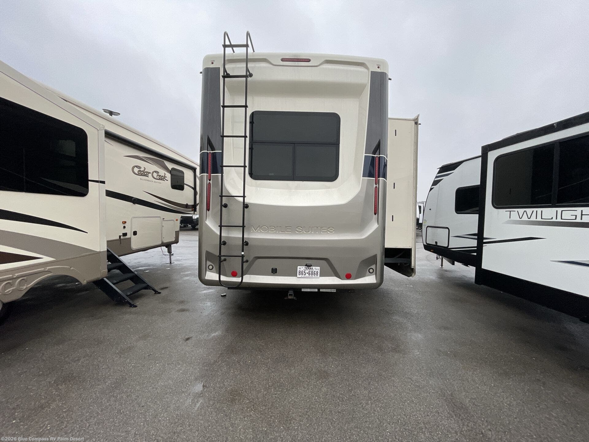 Used 2022 DRV Mobile Suites 41 RKDB available in Palm Desert, California
