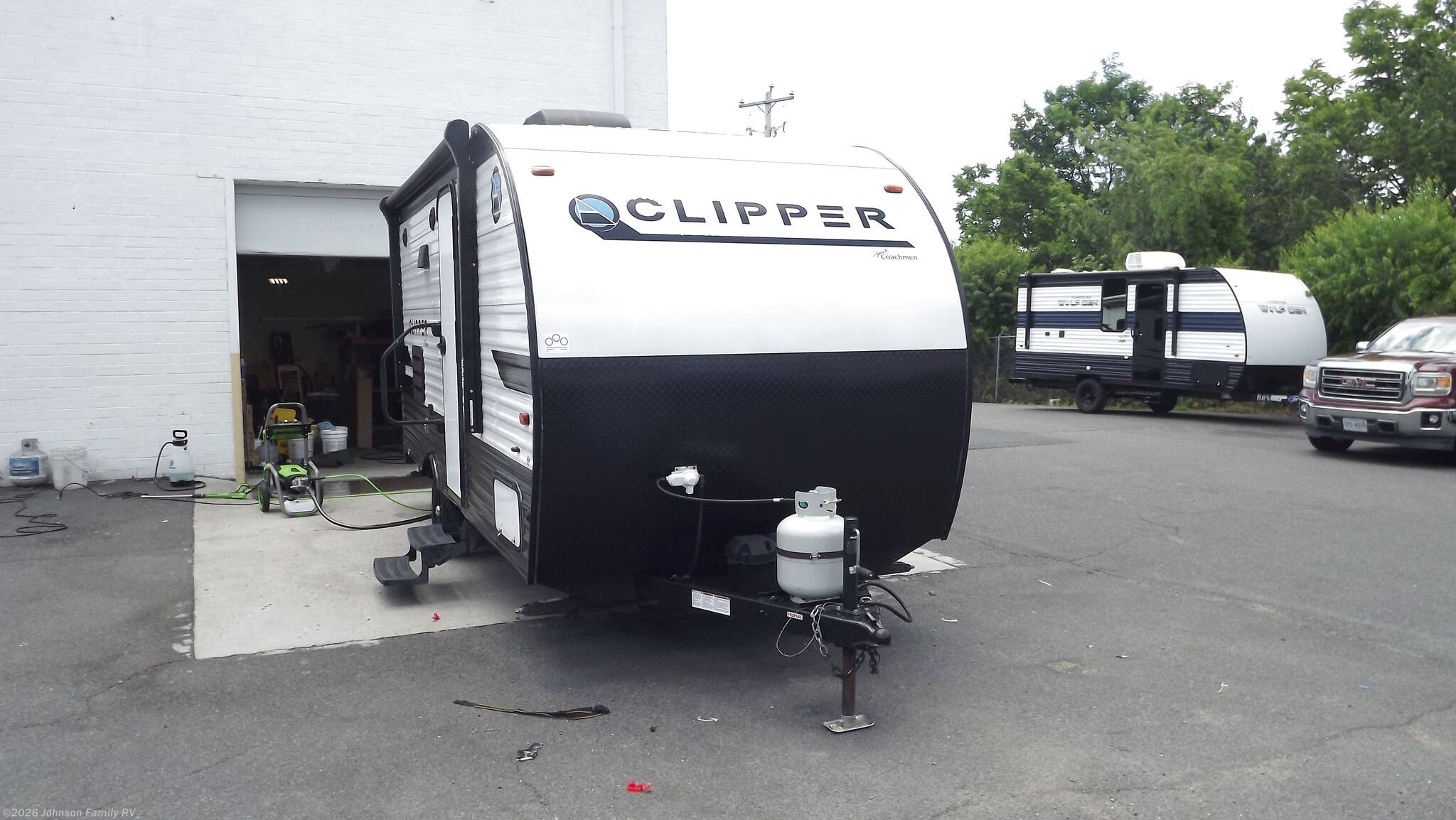 New 2021 Coachmen Clipper 17fq available in Woodlawn, Virginia