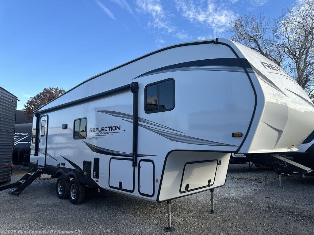 New 2025 Grand Design Reflection 100 Series 24RL available in Grain Valley, Missouri