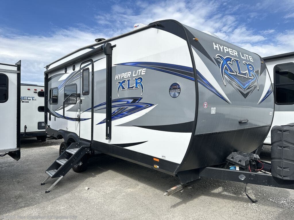 Used 2018 Forest River XLR Hyper Lite 19HFS available in Grain Valley, Missouri