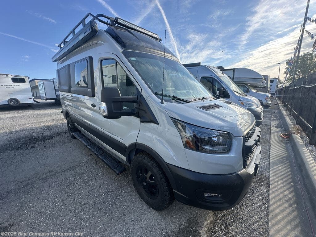 New 2026 Grand Design Lineage VTT1 available in Grain Valley, Missouri