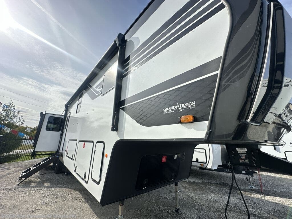 New 2026 Grand Design Reflection 367BHS available in Grain Valley, Missouri