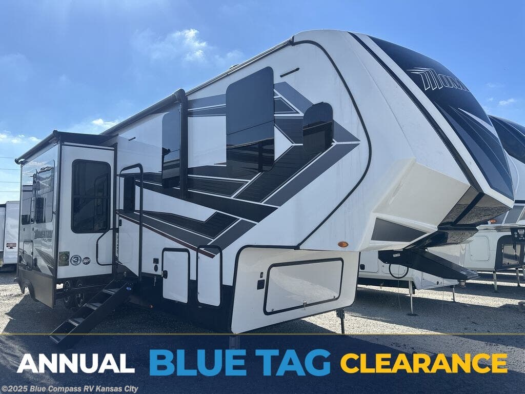 Used 2022 Grand Design Momentum M-Class 351M available in Grain Valley, Missouri