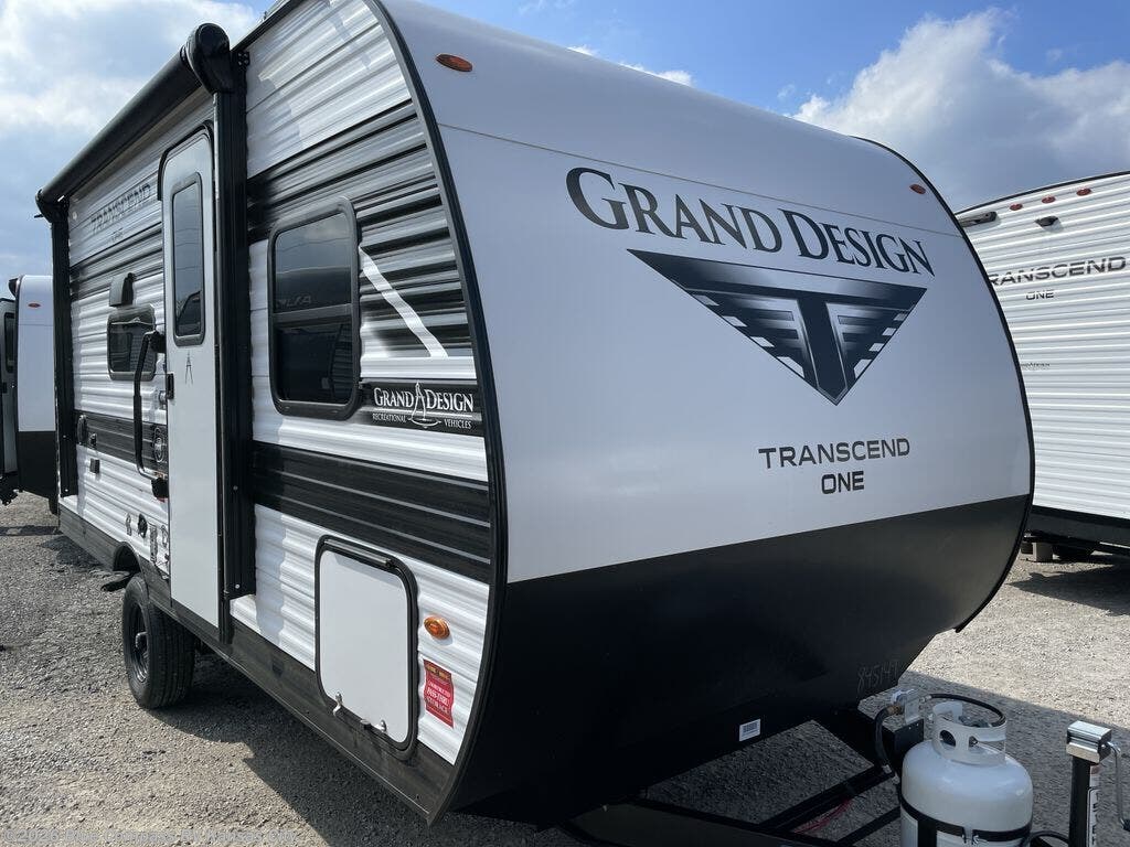 New 2026 Grand Design Transcend One 151BH available in Grain Valley, Missouri