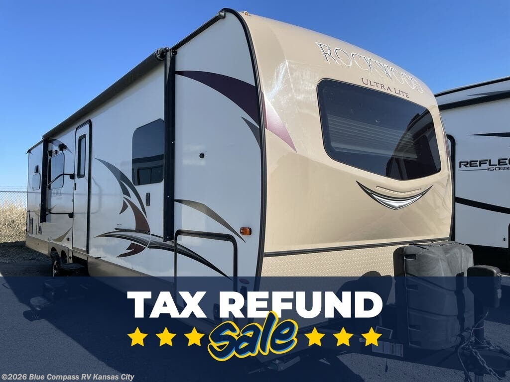 Used 2018 Forest River Rockwood Signature Ultra Lite 2902WS available in Grain Valley, Missouri