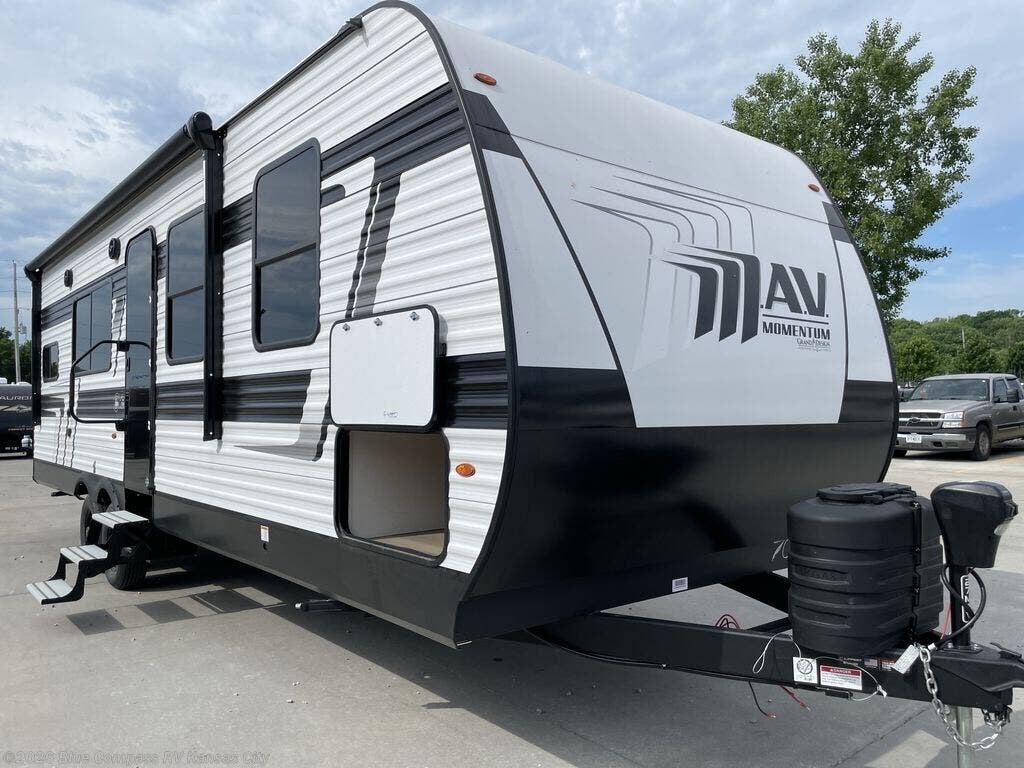 New 2026 Grand Design Momentum MAV 27MAV available in Grain Valley, Missouri