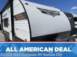 Used 2022 Forest River Wildwood X-Lite 19DBXL available in Grain Valley, Missouri