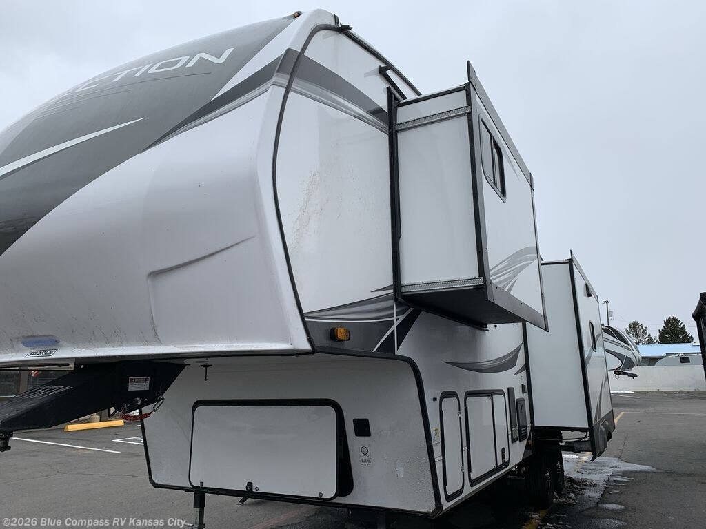 New 2027 Grand Design Reflection 303RLS available in Grain Valley, Missouri