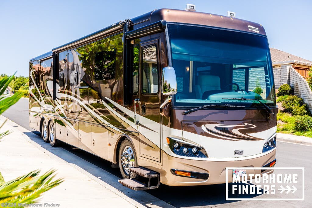 Used 2014 Newmar Ventana 4037 available in Temecula, California