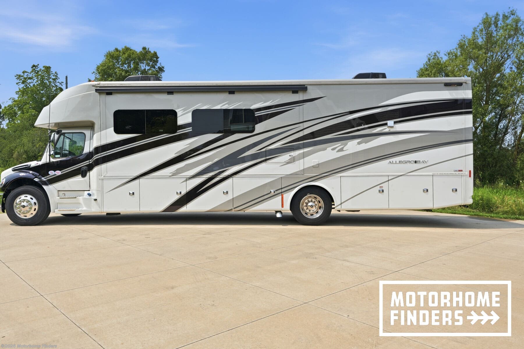 Used 2025 Tiffin Allegro Bay 38 AB available in Wooster, Ohio
