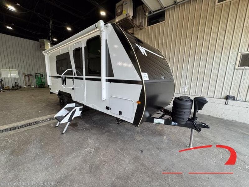 New 2027 Winnebago Micro Minnie 2000FRB available in Middlebury, Indiana