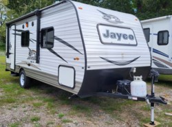 Used 2017 Jayco Jay Flight SLX 195RB available in Madison, Ohio