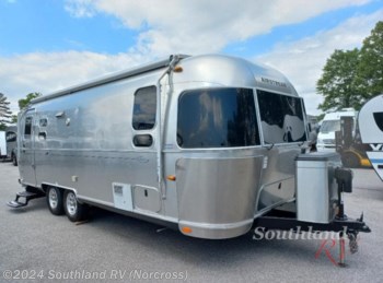 Used 2014 Airstream Flying Cloud 25FB Twin available in Norcross, Georgia