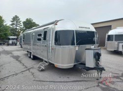 Used 2023 Airstream Flying Cloud 30RB Queen available in Norcross, Georgia