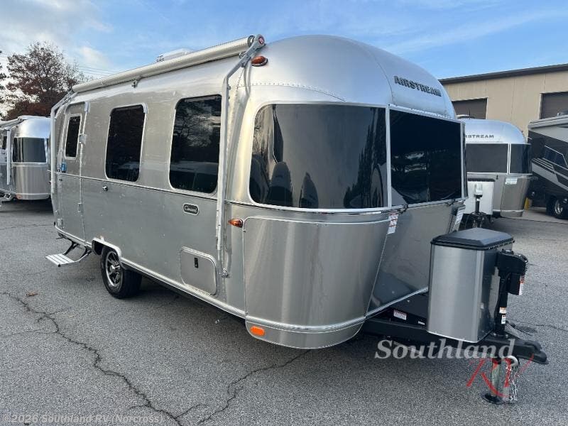 New 2026 Airstream Caravel 22FB available in Norcross, Georgia