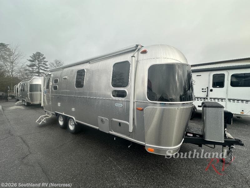 New 2026 Airstream Globetrotter 25FB Twin available in Norcross, Georgia