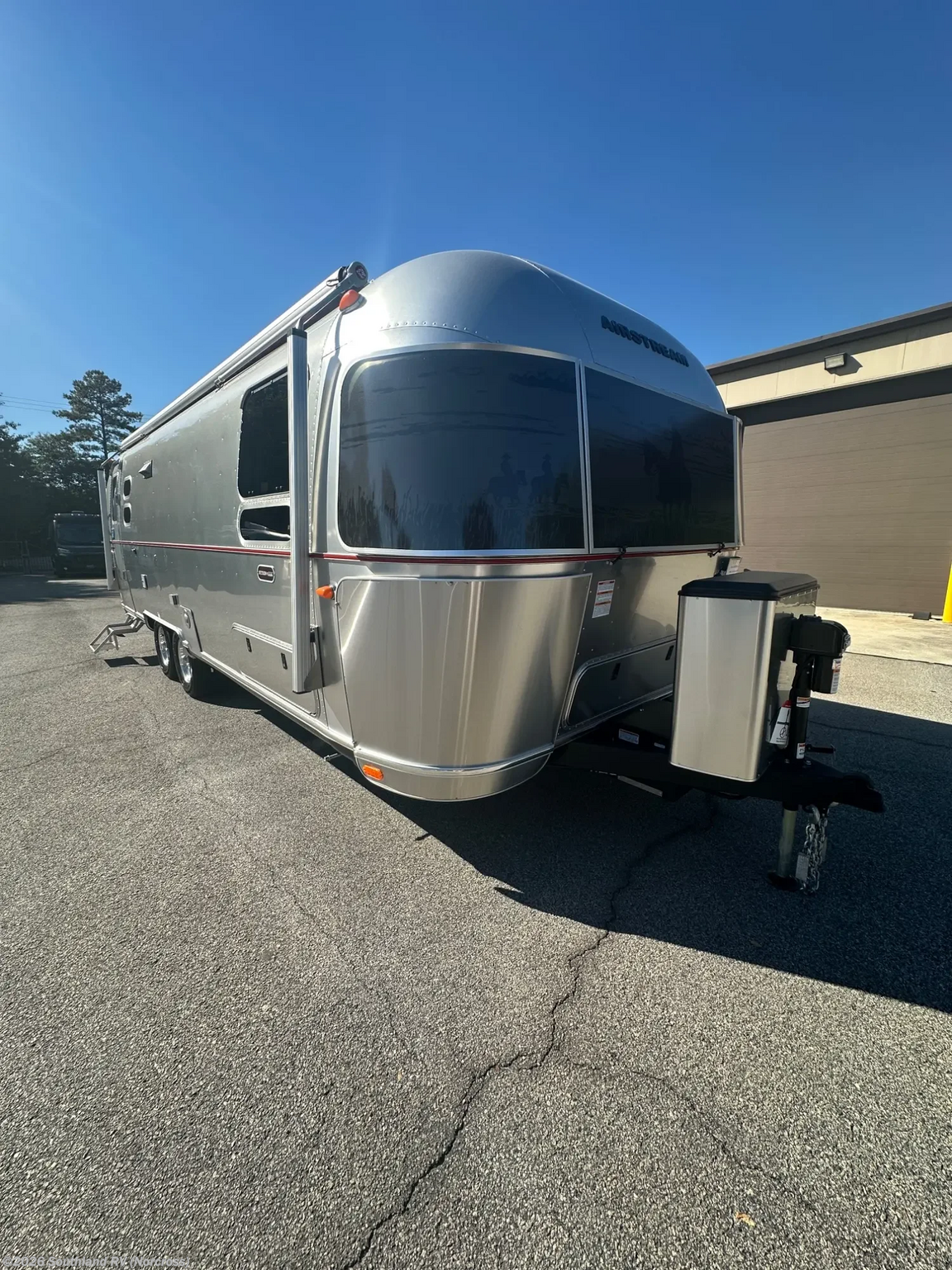 New 2027 Airstream  Stetson 6666 SE 27FB Twin available in Norcross, Georgia