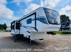 New 2025 Palomino Columbus 376DS available in Inman, South Carolina