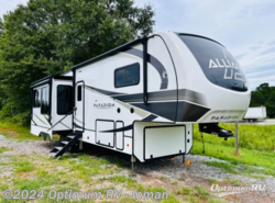 Used 2024 Skyline Alliance Paradigm 310RL available in Inman, South Carolina