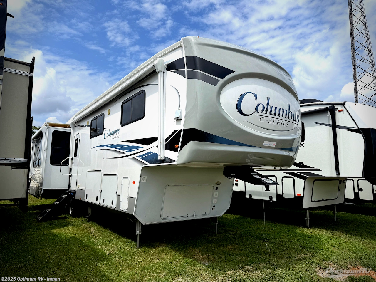 Used 2022 Palomino Columbus C-Series 379MBC available in Inman, South Carolina