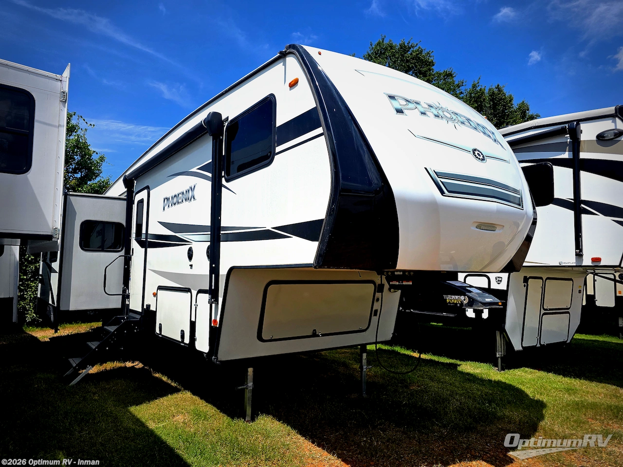 Used 2020 Shasta Phoenix Lite 30RLS available in Inman, South Carolina