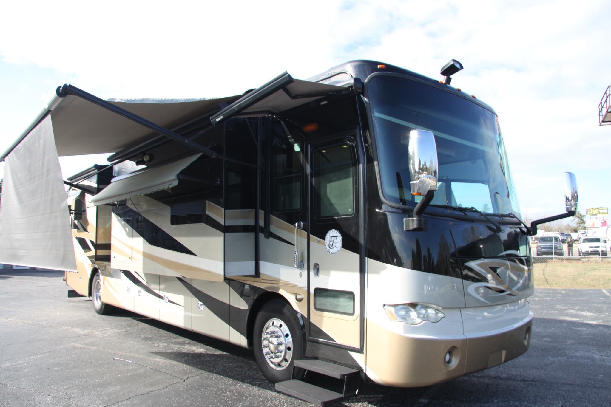 Used 2012 Tiffin Allegro Bus 40qbp bath half available in Pendleton, South Carolina