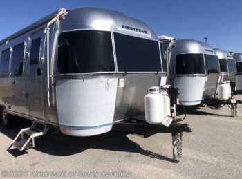 New 2027 Airstream Flying Cloud 28RB Twin available in Lexington, South Carolina