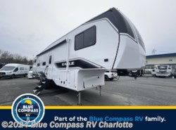 New 2024 Jayco Eagle HT 29DDB available in Concord, North Carolina