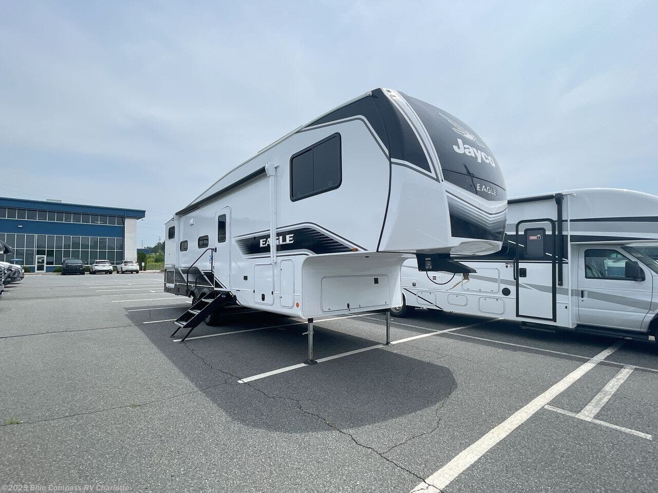 New 2025 Jayco Eagle HT 29DDB available in Concord, North Carolina
