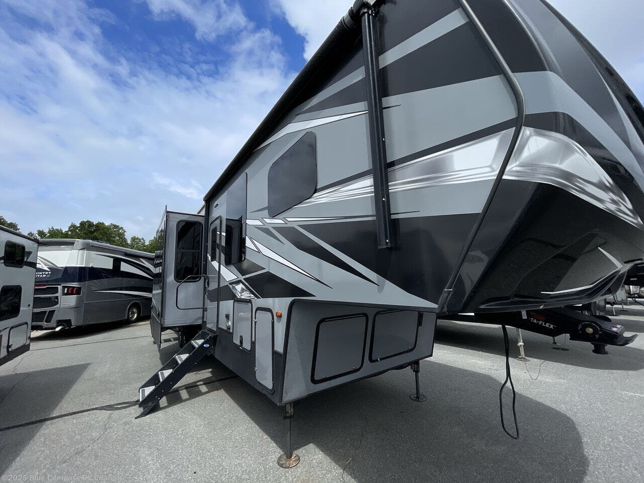 Used 2020 Keystone Raptor 356 available in Concord, North Carolina