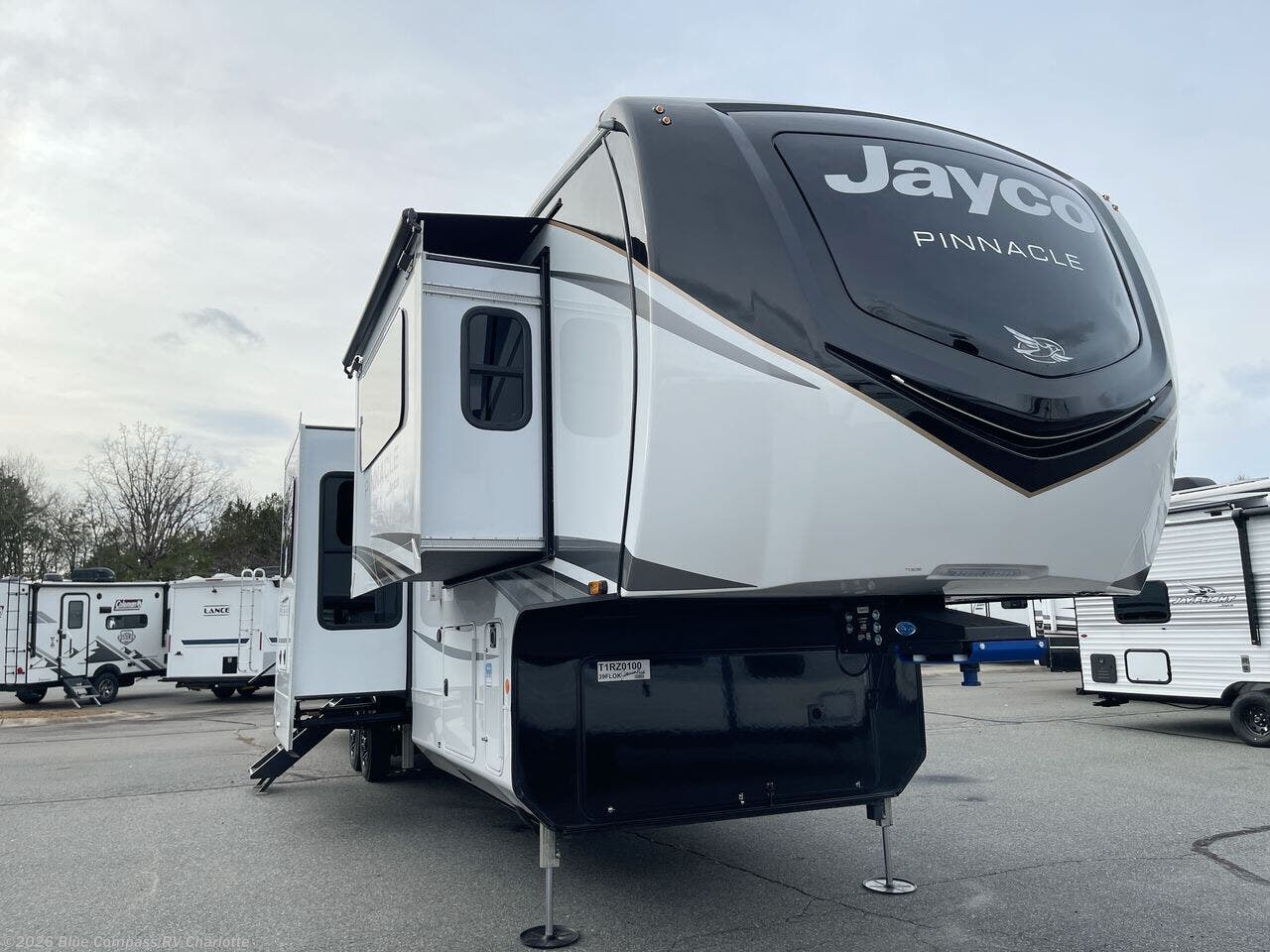 New 2026 Jayco Pinnacle 39FLOK available in Concord, North Carolina