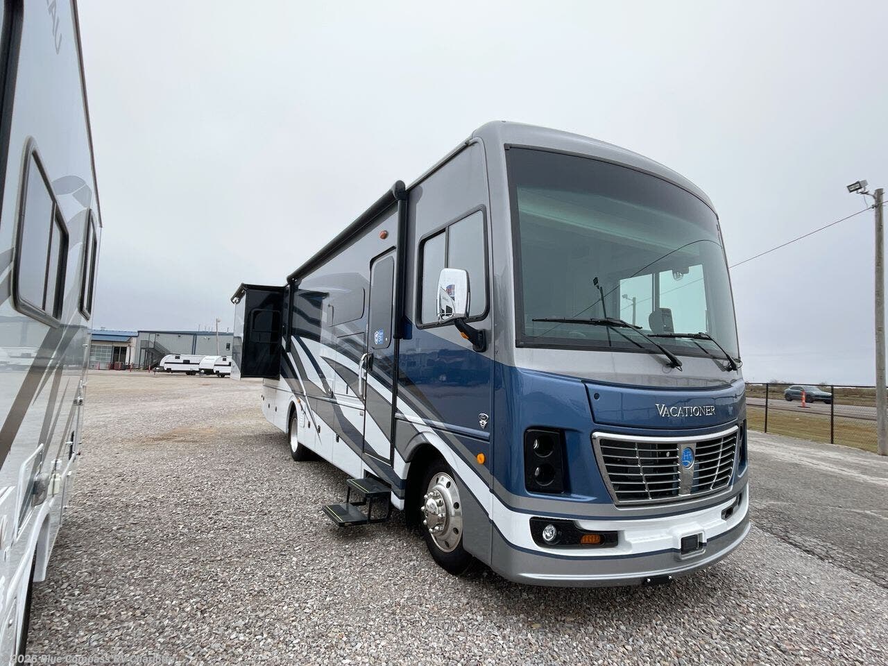 New 2026 Holiday Rambler Vacationer 33C available in Concord, North Carolina