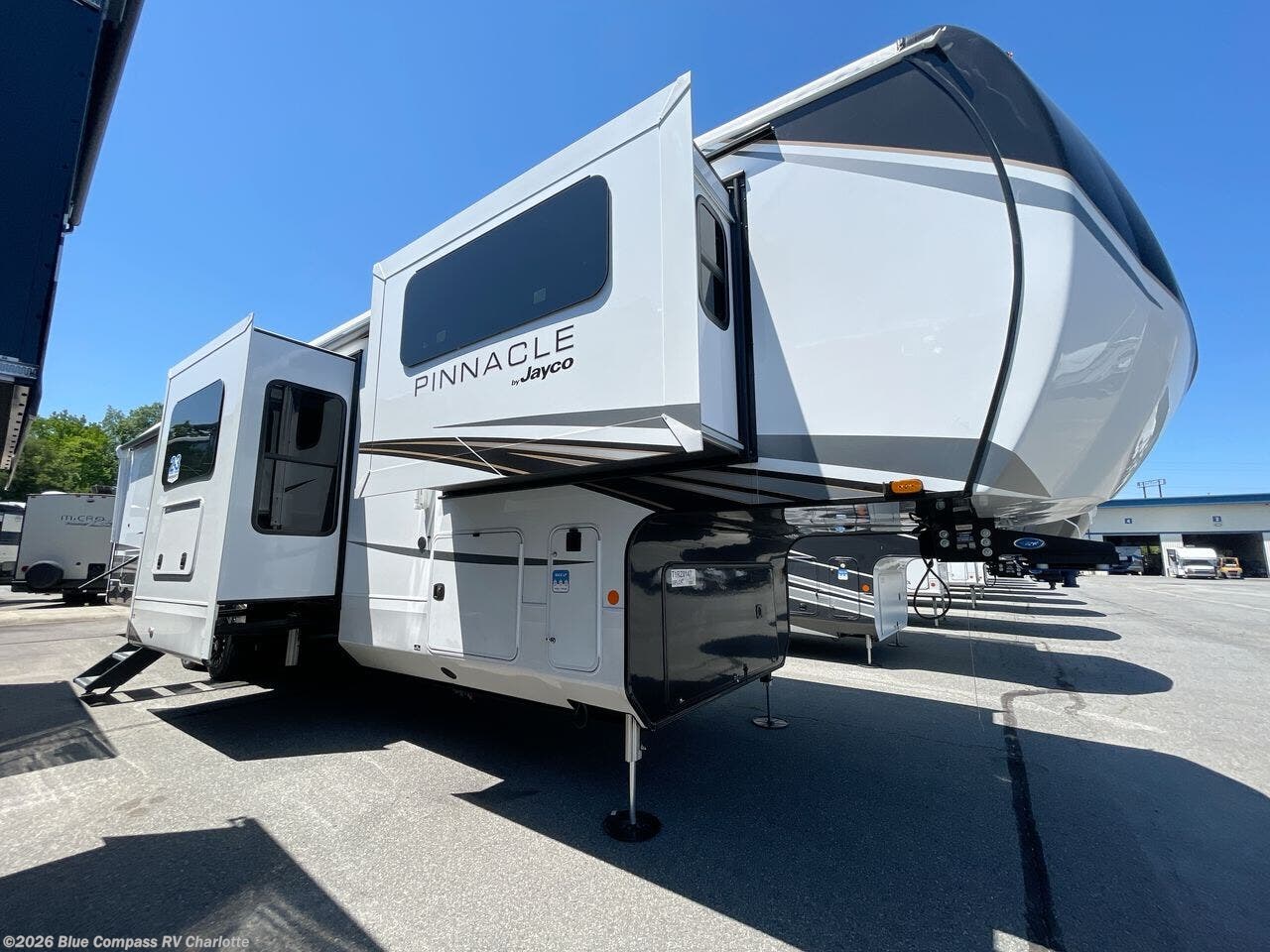 New 2026 Jayco Pinnacle 39FLOK available in Concord, North Carolina