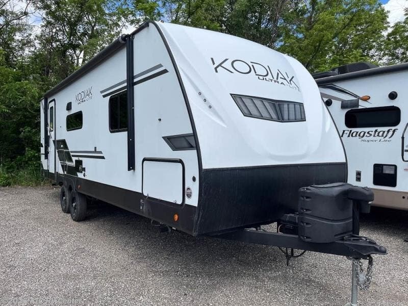 Used 2022 Dutchmen Kodiak Ultra-Lite 250BHSL available in Cedar Rapids, Iowa