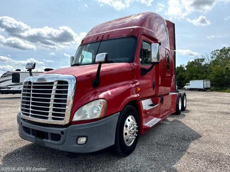 Used 2013 Freightliner  CASCADIA 125SLP available in Cedar Rapids, Iowa